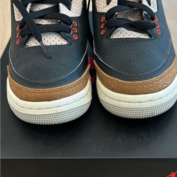 Youth Jordan 3 Retro Mid Desert Elephant - Picture 2 of 6